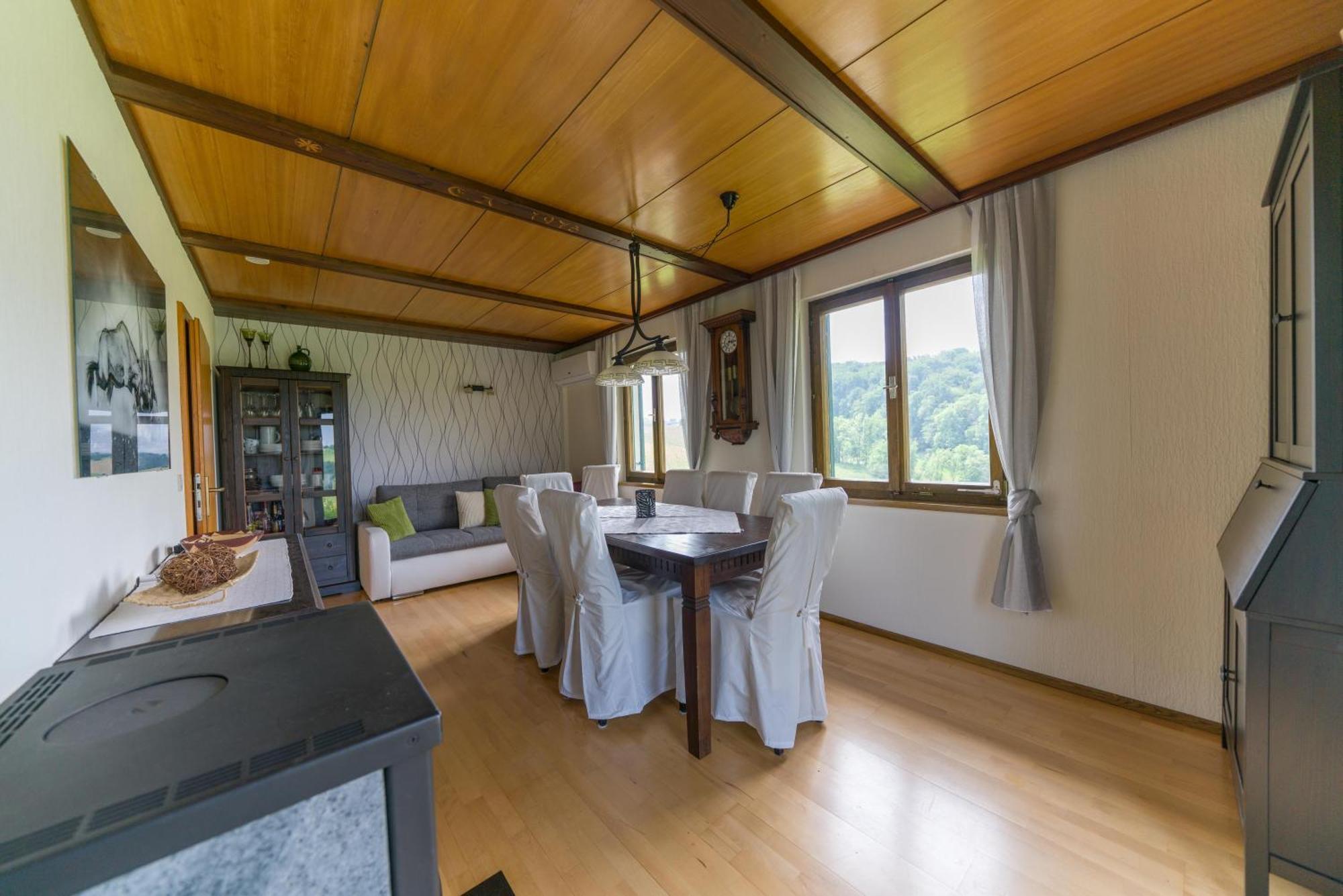 Das Weinberghaus Ratsch an der Weinstraße Exterior foto