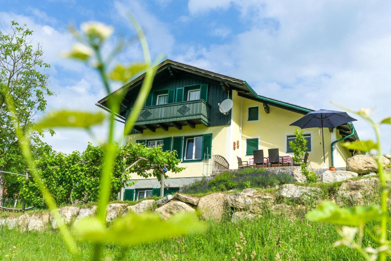 Das Weinberghaus Ratsch an der Weinstraße Exterior foto